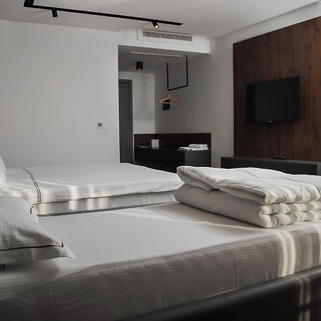 Triumf Hotel Πρίζρεν Εξωτερικό φωτογραφία