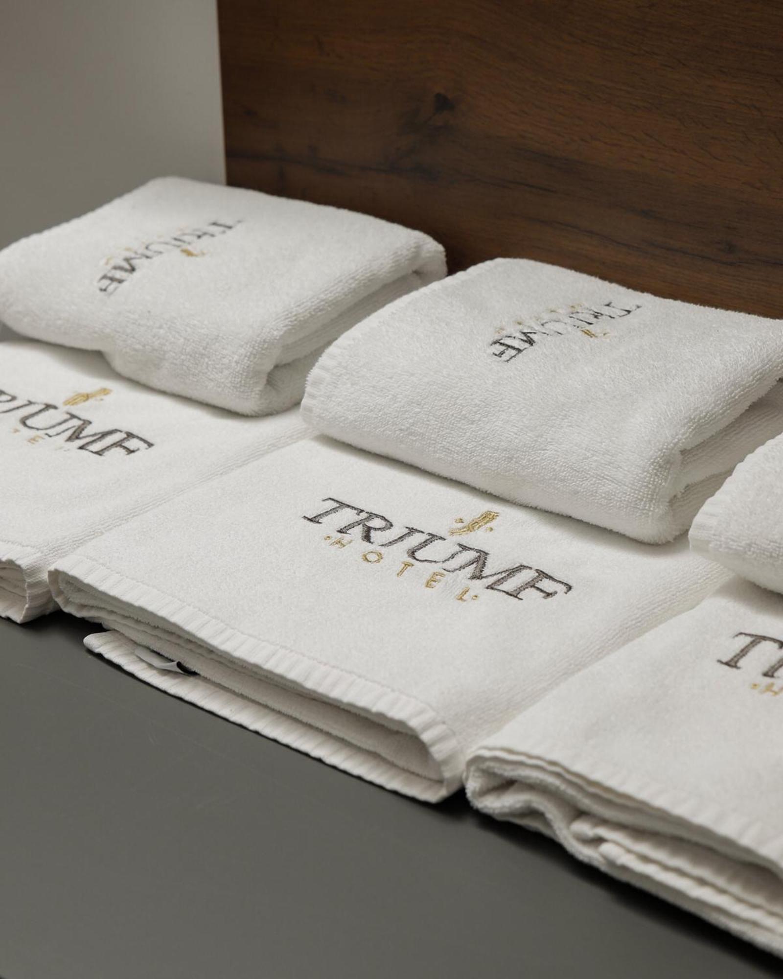 Triumf Hotel Πρίζρεν Εξωτερικό φωτογραφία
